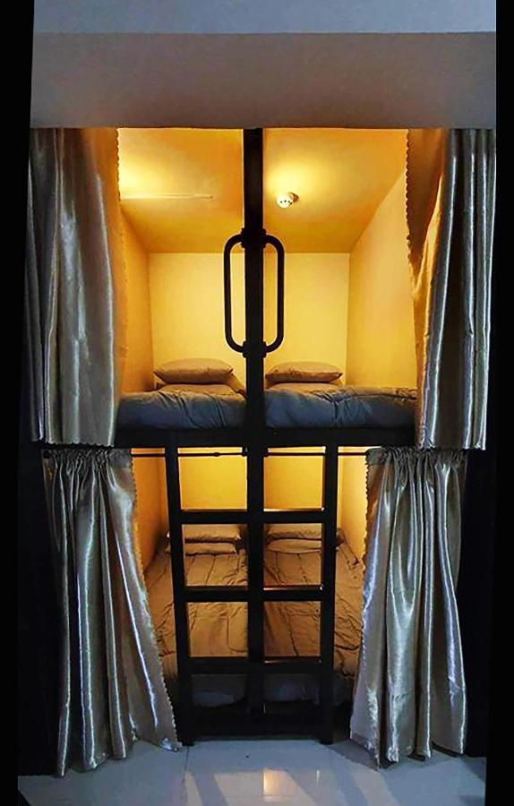 C Place - Capsule A Пасай Экстерьер фото